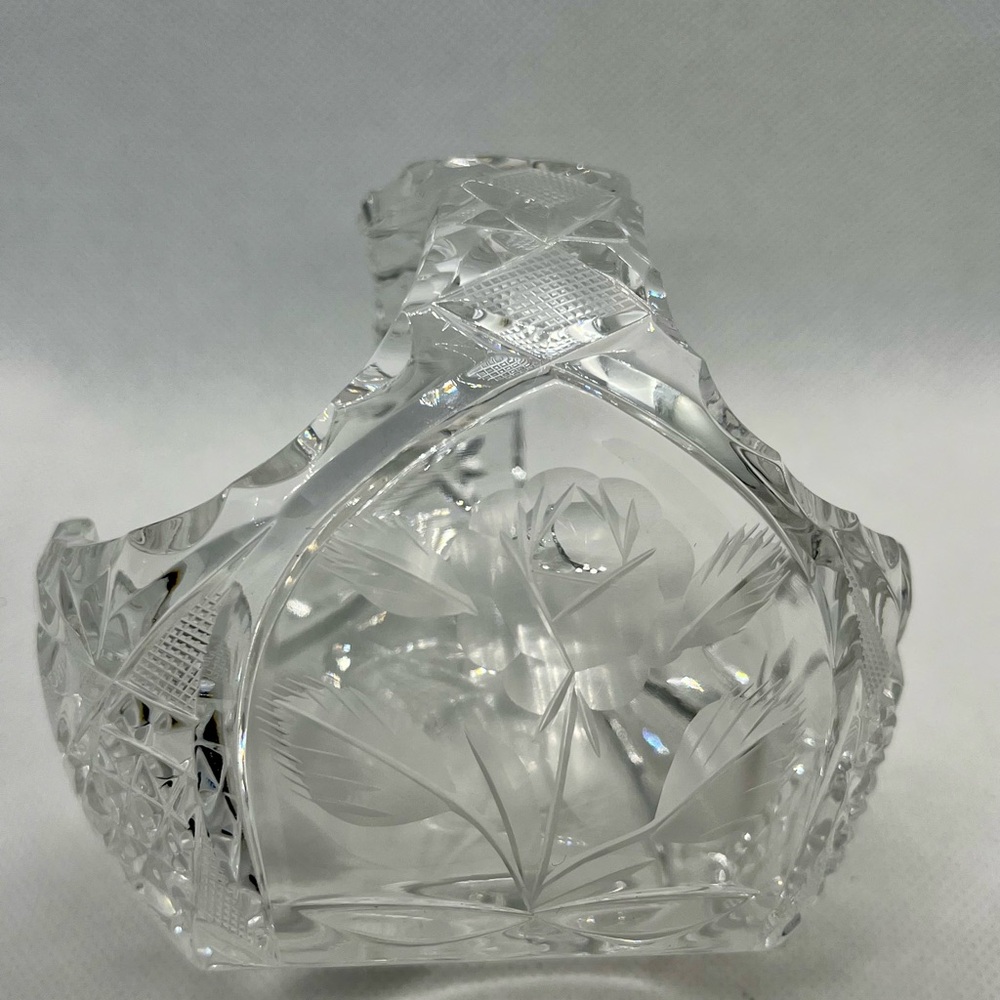 Small Crystal Rose Basket